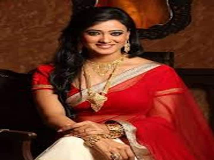टीवी एक्ट्रेस श्वेता तिवारी ने साल 2013 में एक्टर अभिनव कोहली से शादी की थी. हालांकि, पिछले कुछ सालों से उनकी शादी सही नहीं चल रही थी, जिससे परेशान होकर एक्ट्रेस ने बीते साल अभिनव पर घरेलू हिंसा का आरोप लगाया था. 