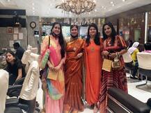 karwa chauth 2020: लखनऊ में करवा चौथ को लेकर सुहागिनों ने की है खास तैयारी, प्री सेलिब्रेशन शुरू