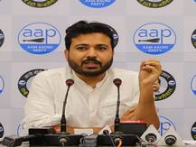 AAP का आरोप-MCD कर रही है दिल्ली की जमीन बेचने की तैयारी तो BJP ने किया पलटवार, कहा-AAP में दी जाती है झूठ फैलाने की ट्रेनिंग