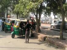 कोरोना की मार से उबर नहीं पाए हैं ऑटो चालक, बोले- दो वक्त की रोटी तक नसीब नहीं, त्यौहार कैसे मनाएं