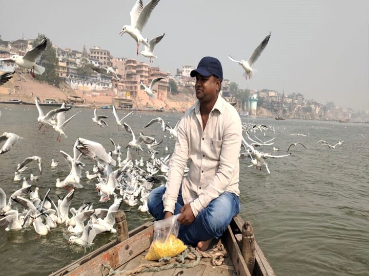 siberian birds reached varanasi uttar pradesh ann काशी में नौका विहार हुआ खास, वाराणसी पहुंचे विदेशी मेहमान, बढ़ा रहे घाटों की रौनक