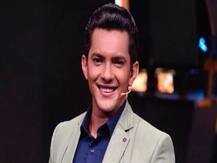 आदित्य नारायण की नई ज़िंदगी की हुई शुरुआत, सामने आई रोके की फोटो, जानिए कब है शादी