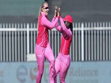 महिला टी20 चैलेंज: मंधाना की ट्रेलब्लेजर्स ने मिताली की वेलोसिटी को 9 विकेट से हराया