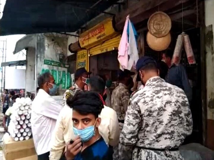 Enforcement team action against Restricted polythene in gorakhpur uttar Pradesh ann गोरखपुर: प्रवर्तन दल की छापेमारी में बरामद हुई तीन क्विंटल प्रतिबंधित पॉलीथिन, 50 हजार रुपए जुर्माना
