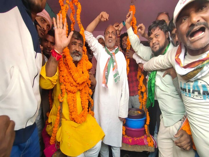 Bihar Polls: वोट मांगने पहुंचे कांग्रेस प्रत्याशी का समर्थकों ने किया स्वागत, कहीं सिक्कों, तो कहीं मछलियों से तोला