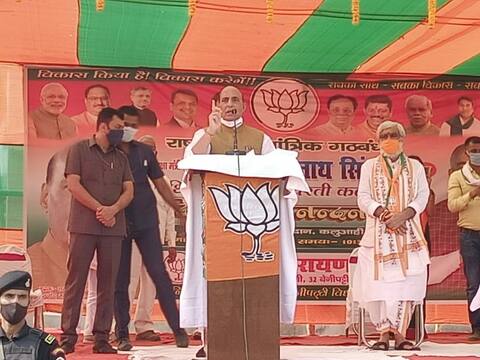 Bihar Polls: राजनाथ सिंह ने कहा- CM नीतीश के काम पर कर सकते हैं बहस, भ्रष्टाचार के नहीं लगा सकते आरोप