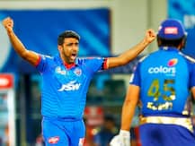 IPL 2020: मुंबई इंडियंस के खिलाफ काली पट्टी बांधकर उतरे दिल्ली कैपिटल्स के खिलाड़ी, जानिए वजह