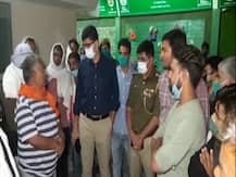 आगरा: पूर्व ब्लॉक प्रमुख की हत्या के बाद तमंचा लहराते फरार हुए बदमाश, तलाश में जुटी पुलिस