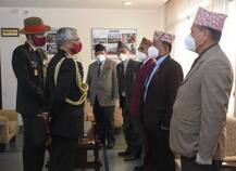 नेपाल: आर्मी चीफ नरवणे ने की बहादुर गोरखा सैनिक की मदद, दिए पांच लाख रूपए