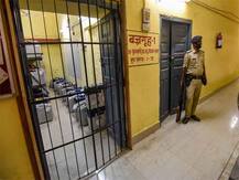 Bihar Polls: स्ट्रांग रूम में कड़ी सुरक्षा में रखी गईं EVM, 55 मतगणना केंद्रों पर CCTV से निगरानी