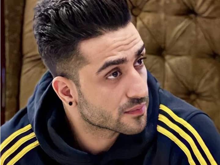 Bigg Boss 14: Aly Goni ने दी बिग बॉस को धमकी, बोले- 'ना माइक पहनूंगा न खाना खाऊंगा, यहां सब कुछ तोड़ दूंगा