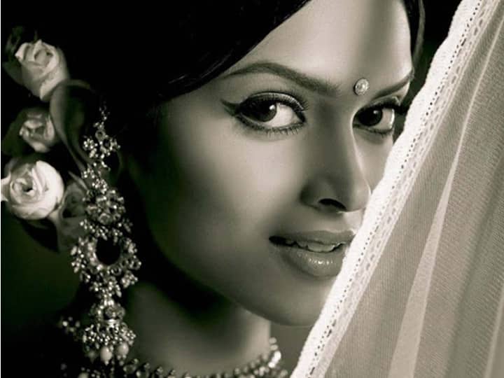 Om Shanti Om के 13 साल: डेब्यू फिल्म के लिए Deepika Padukone ने नहीं दिया था स्क्रीन टेस्ट, किसी और ने डब की थी उनकी आवाज़