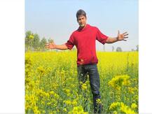 पंजाब में Shehnaz Gill के साथ क्वालिटी टाइम बिता रहे हैं Siddharth Shukla, सरसों के खेतों में बैलगाड़ी चलाते हुए आए नज़र