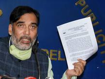 दिल्ली में पटाखा फोड़ने पर मिल सकती है इतनी सजा, पर्यावरण मंत्री ने दी ये जानकारी