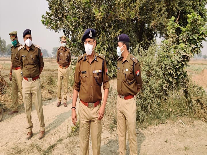 Agra police still in search of mining mafia ann आगरा: खनन माफिया द्वारा सिपाही की हत्या मामले में पुलिस खाली हाथ, 10 से ज्यादा टीमें अपराधियों को पकड़ने में जुटी