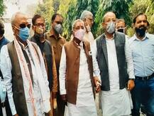 मेरठ: MLC चुनाव के लिये नामांकन, 87 साल के बुजुर्ग उम्मीदवार का जोश सब पर भारी