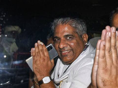चिराग पर बरसे बीजेपी महासचिव भूपेंद्र यादव, कहा- LJP ने एनडीए को दिया धोखा चिराग पर बरसे बीजेपी महासचिव भूपेंद्र यादव, कहा- LJP ने एनडीए को दिया धोखा