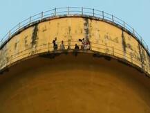 यूपी में अब नहीं दिखेगा फिल्म शोले का वीरू जैसा सीन, योगी सरकार ने लिया बड़ा फैसला