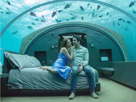 Kajal Aggarwal ने शेयर की तस्वीरें, अंडरवाटर रूम में रोमांटिक अंदाज़ में पति संग दिखीं एक्ट्रेस Kajal Aggarwal ने शेयर की तस्वीरें, अंडरवाटर रूम में रोमांटिक अंदाज़ में पति संग दिखीं एक्ट्रेस