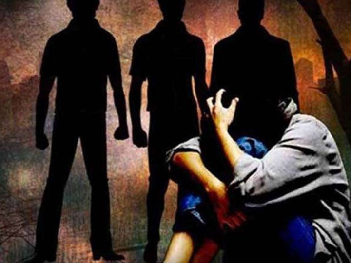 Kerala: A 17 year old girl has been sexually abused multiple times केरल: 13 साल की उम्र में शुरू हुआ उत्पीड़न, 4 साल में  44 लोगों ने की दरिंदगी, 32  FIR दर्ज