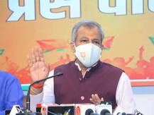 सार्वजनिक स्थलों पर छठ पूजा पर पाबंदी पर BJP बोली- CM केजरीवाल ने पूर्वांचल के लोगों की आस्था को ठेस पहुंचाई