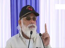 जैसलमेर एयरबेस पर जवानों से पीएम मोदी ने कहा- 'आपने देश का दिल जीत लिया'