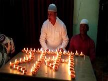 अयोध्या: दीयों से राम लिखकर मुस्लिम समुदाय ने मनाई दिवाली,जिला पंचायत सदस्य बोले-राम हमारे पूर्वज
