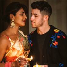 इस बार ऐसी रही Bollywood Celebs की दीवाली, तस्वीरों में देखें सितारों का सेलिब्रेशन