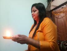 मेरठ: उत्साह से मनाया जा रहा है भाई दूज का पर्व, भाई को तिलक लगाकर लंबी उम्र की कामना कर रही हैं बहनें