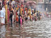 Bhai Dooj : यम के फांस से मुक्त होने के लिए मथुरा में भाई-बहनों ने यमुना में लगाई डुबकी, जानें- पौराणिक कथा