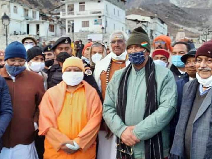 बारिश और बर्फबारी के बीच शीतकाल के लिए बंद हुए केदारनाथ धाम के कपाट, जानें- अब कहां होंगे दर्शन