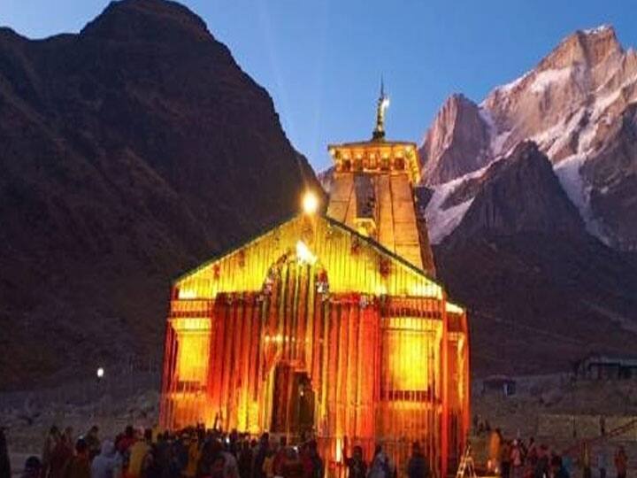 बारिश और बर्फबारी के बीच शीतकाल के लिए बंद हुए केदारनाथ धाम के कपाट, जानें- अब कहां होंगे दर्शन