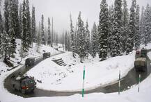 JK Weather Update: जम्मू कश्मीर में जारी रहेगा कड़ाके की ठंड, जानें श्रीनगर, गुलमर्ग, पहलगाम सहित अन्य शहरों के मौसम का हाल