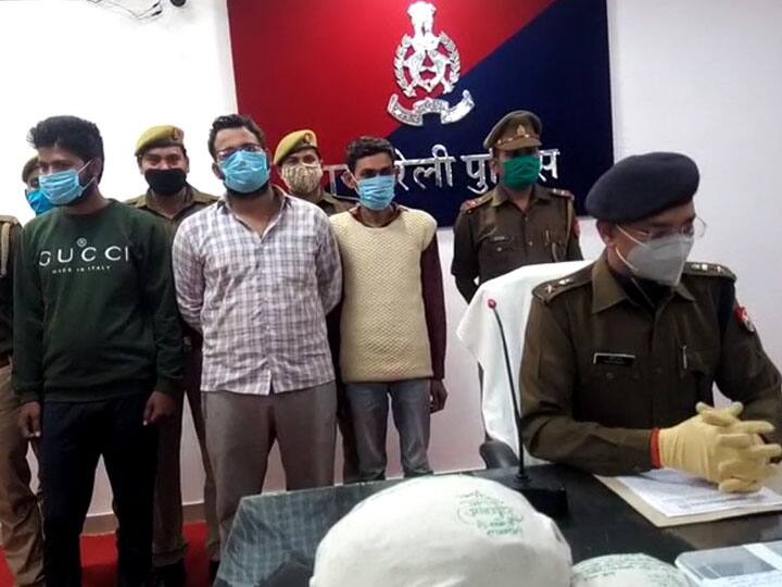 रायबरेली: एसपी के मोबाइल नंबर को हैक कर दी धमकी, पुलिस के हत्थे चढ़े चार नटवरलाल, सच जानकर हैरान रह जाएंगे आप police arrested four gangsters with illegal guns in raebareli know the inside story ann रायबरेली: एसपी के मोबाइल नंबर को हैक कर दी धमकी, पुलिस के हत्थे चढ़े चार नटवरलाल, सच जानकर हैरान रह जाएंगे आप