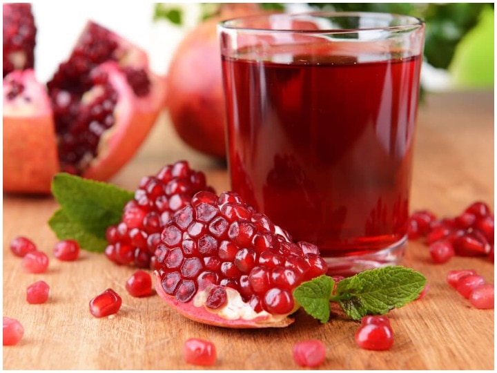 Pomegranate Juice: Red-coloured fruit juice gives impressive health benefits to your body अनार जूस: लाल रंग के फल का जूस पीने से स्वास्थ्य को पहुंचते हैं हैरतअंगेज फायदे, जानिए कैसे