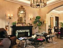 बेहद शानदार है शाहरुख खान का दिल्ली वाला घर, देखें आलीशान बंगले की तस्वीरें