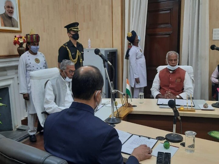 Bihar: Former CM Jeetan Ram Manjhi sworn in as Protem Speaker, Assembly speaker to be held ann