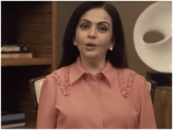 Nita Ambani Special message for all ISL fans आज से शुरू हो रहा है इंडियन सुपर लीग, Hero ISL के फैन्स के लिए नीता अंबानी का खास संदेश