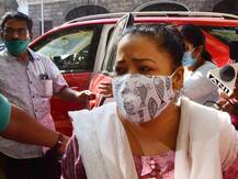 भारती सिंह ने कपिल शर्मा शो में सिंगर नेहा कक्कड़ का उड़ाया मजाक, कही ये बात