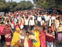 अयोध्या: कार्तिक मेले के पर मंडरा रहा है कोरोना का खतरा, प्रशासन और संतों ने की अपील- घरों में ही रहें भक्त