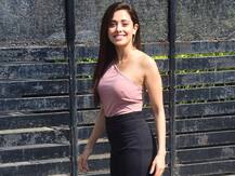 मुंबई एयरपोर्ट पर नुसरत भरूचा, श्रेयस तलपड़े और अपने बॉयफ्रेंड आदर जैन के साथ तारा सुतारिया हुई स्पॉट, देखें फोटोज