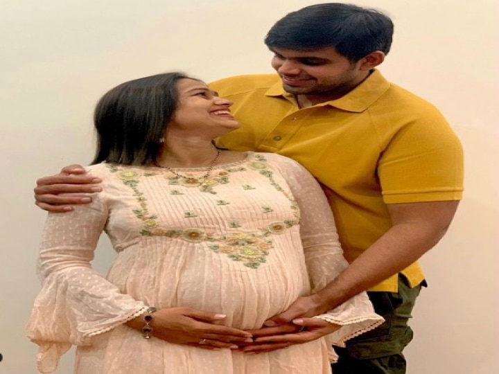 Babita Phogat Who Is Going To Be A Mother Shared The Good News With Her Husband Gt6