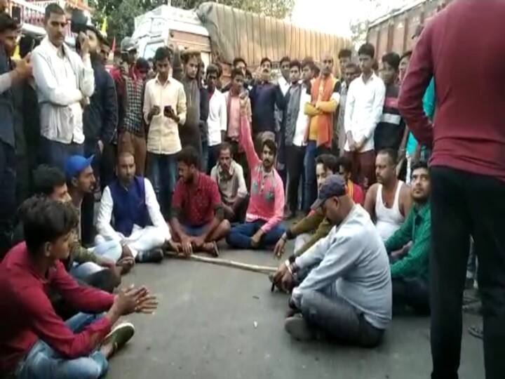 बिहार: नालंदा में भाजपा नेता के रिश्तेदार को दिनदहाड़े अपराधियों ने मारी गोली, हालत गंभीर Bihar: Relatives of BJP leader shot dead in Nalanda in broad daylight, situation serious ann बिहार: नालंदा में भाजपा नेता के रिश्तेदार को दिनदहाड़े अपराधियों ने मारी गोली, हालत गंभीर