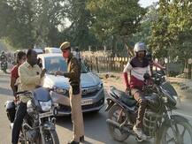 अयोध्या: कुछ घंटों बाद प्राचीन परिक्रमा मेले की होगी शुरुआत, जिले की सीमाओं को किया गया सील