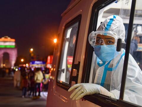 दिल्ली में राहत की खबर, एक दिन में 400 से कम नए केस, पिछले सात महीनों का सबसे कम आंकड़ा