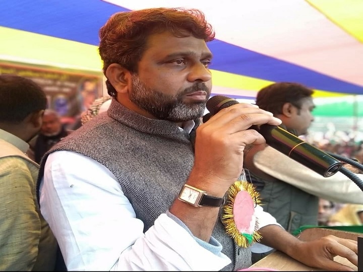 बिहार में विधानसभा सत्र में AIMIM की हंगामेदार एंट्री, विधायक अख्तरूल ईमान ने 'हिन्दुस्तान' शब्द पर जताई आपत्ति Bihar: AIMIM mla akhtarul Iman objected on saying Hindustan during oath, know why.. ann बिहार में विधानसभा सत्र में AIMIM की हंगामेदार एंट्री, विधायक अख्तरूल ईमान ने 'हिन्दुस्तान' शब्द पर जताई आपत्ति