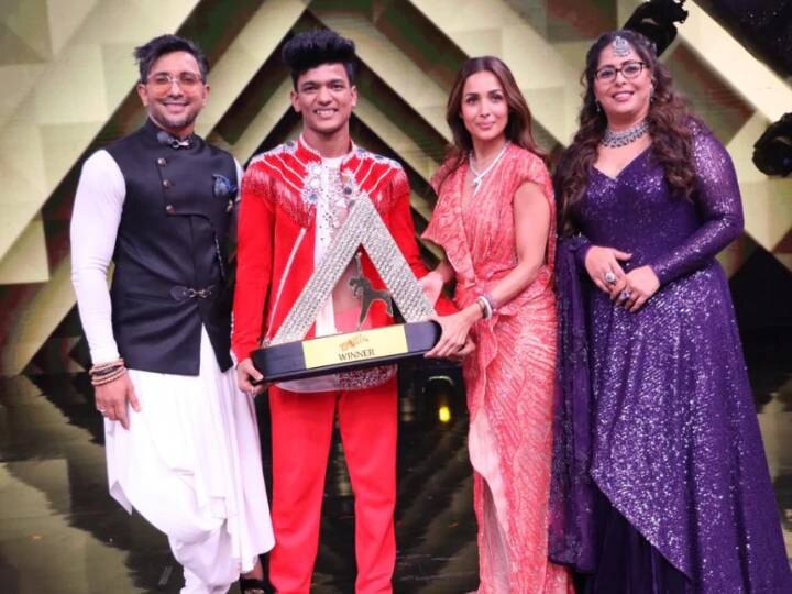 Indias Best Dancer Tiger Pop aka Ajay Singh Wins Show Grand Finale Clocks Over 3 Crore Votes India's Best Dancer:  सीजन 1 के विजेता बने अजय सिंह, ट्रॉफी के साथ मिला 15 लाख केस और मारुति कार