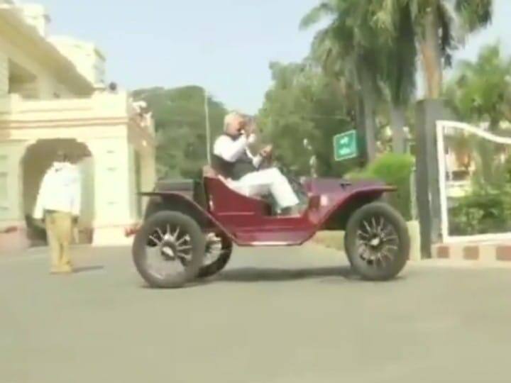 ऐसे में मीडिया के सवालों का एमएलसी देवेश ठाकुर ने जवाब देते हुए कहा,