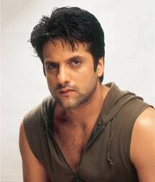 लुक्स में कमाल लेकिन फिर भी बॉलीवुड में नहीं कर सके धमाल, जानें कौन से हैं वो एक्टर