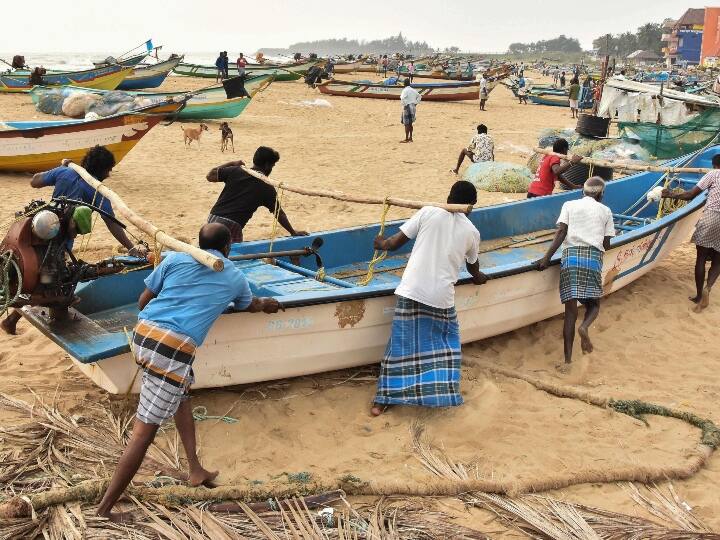 Cyclone Nivar: तमिलनाडु में 25 नवंबर को गंभीर चक्रवाती तूफान आने की संभावना, नगापट्टिनम में हाई अलर्ट
